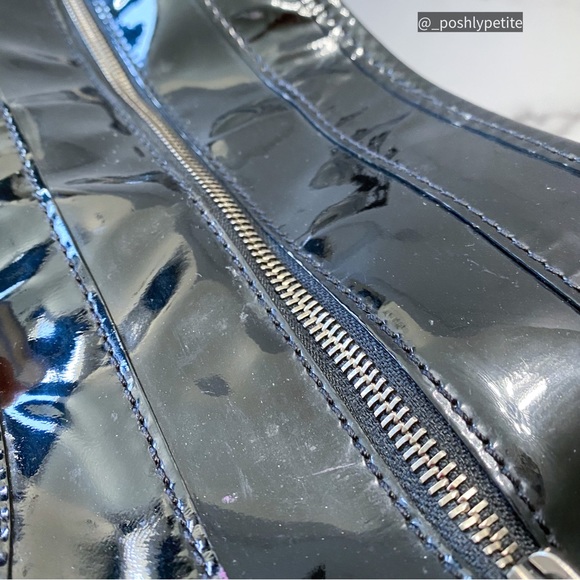 Authentic Burbery black patent shoulder bag - Picture 13 of 17